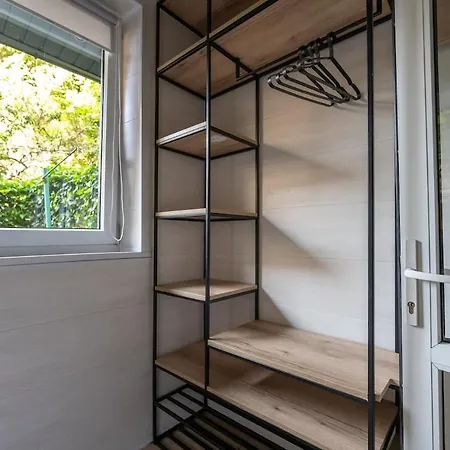 дім з двориком, центр, море *