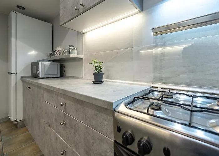 дім з двориком, центр, море Holiday home *